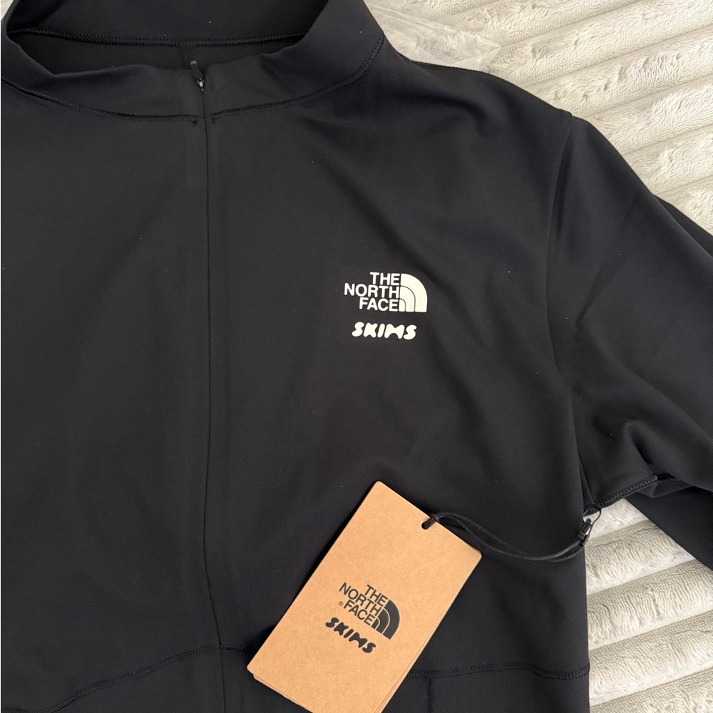 The North Face x SKIMS Refina Bodysuit - LIMITED EDITION